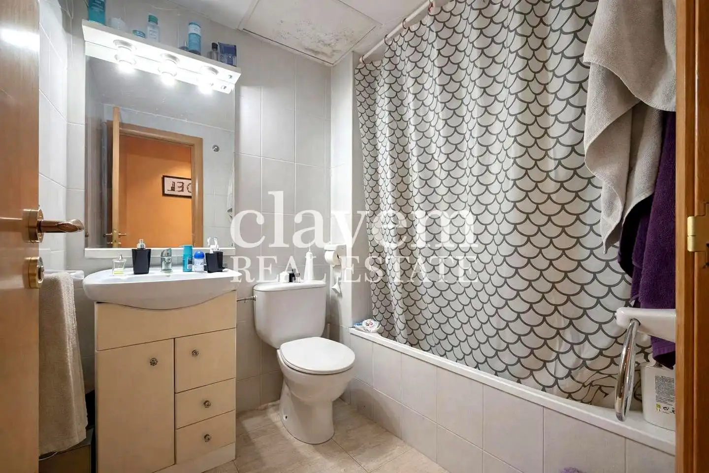 Baño de Piso en venta en Mollet del Vallès con Aire acondicionado, Trastero y Balcón