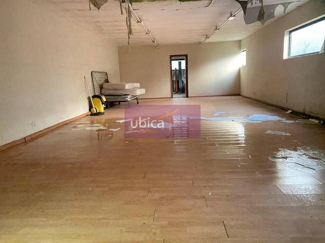 Local comercial en Alquiler en O Porriño