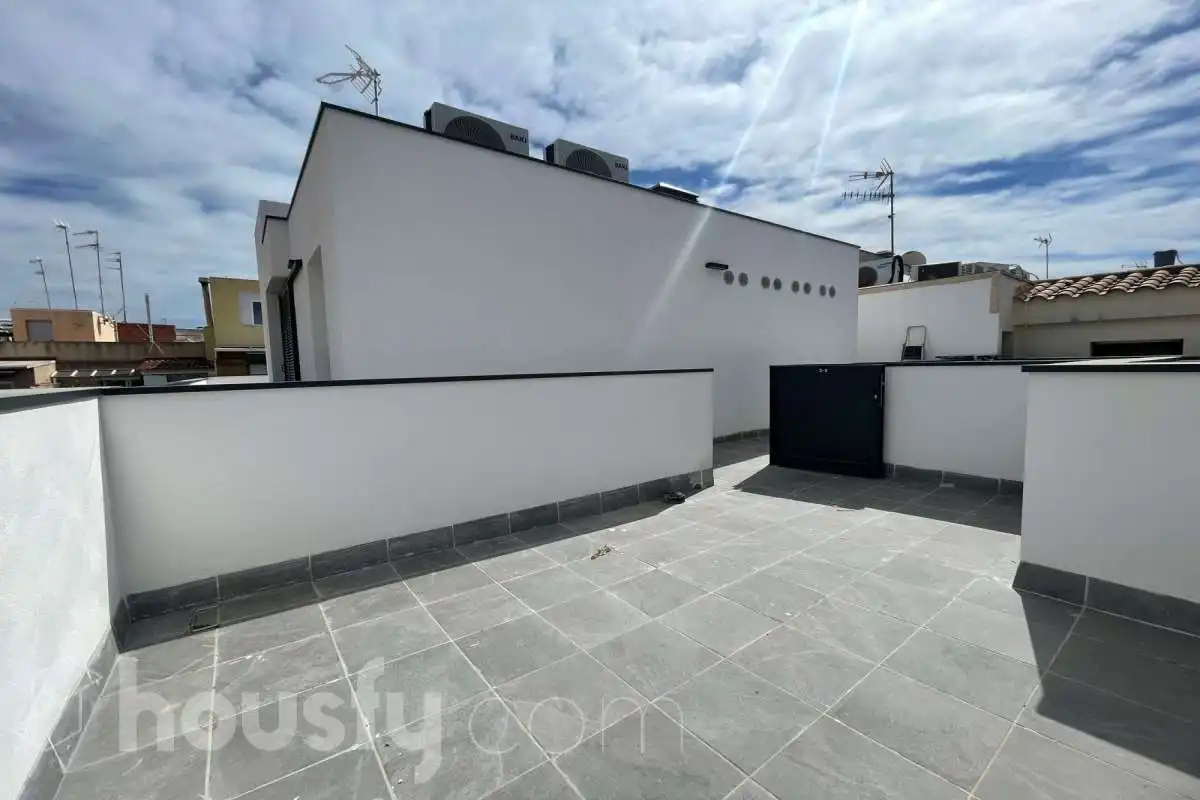 Terraza de Piso en venta en Vilanova i la Geltrú con Aire acondicionado, Calefacción y Parquet