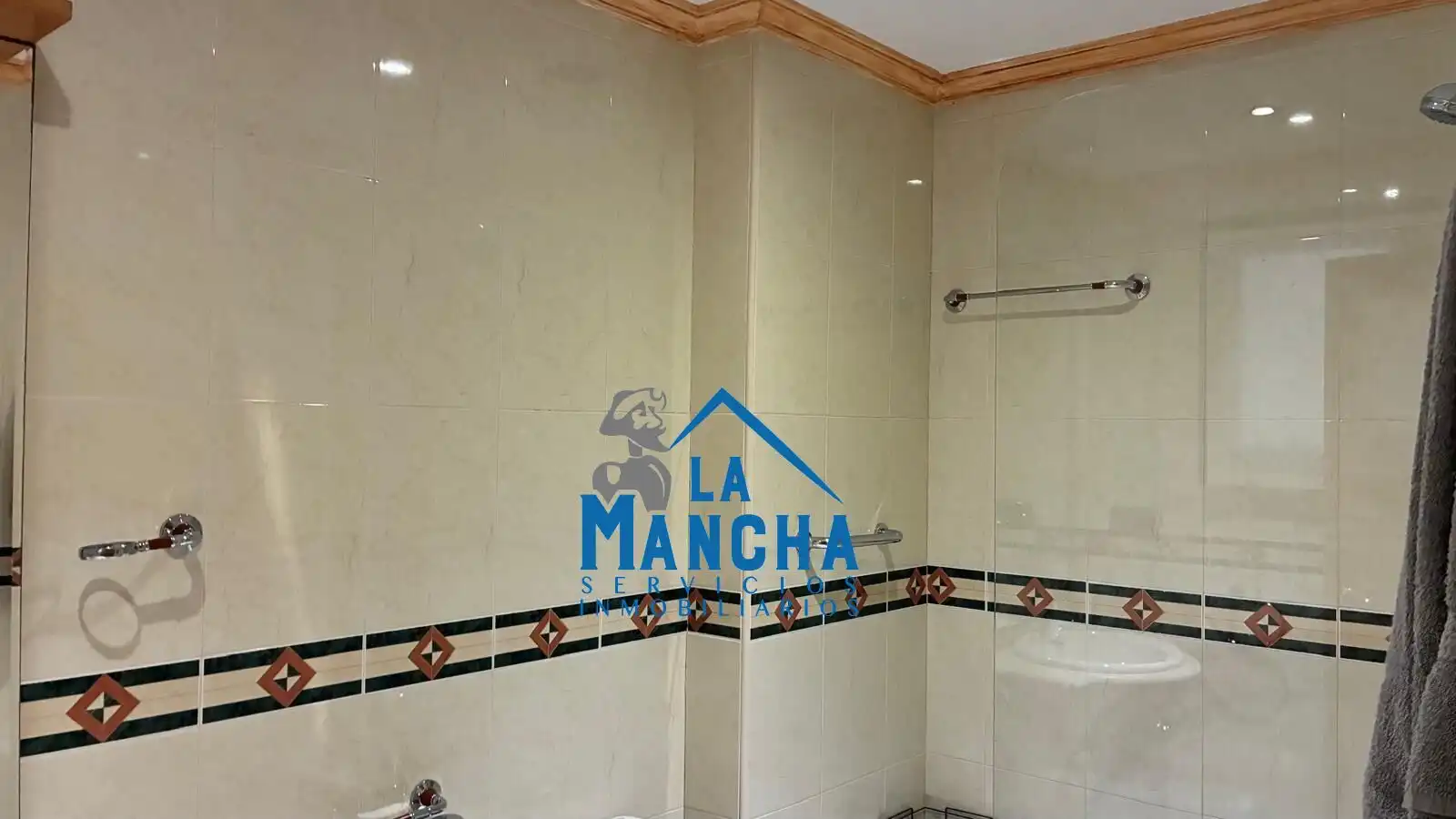 Flat with terrace to rent in Calle DIEGO DE VELAZQUEZ, imagen 47