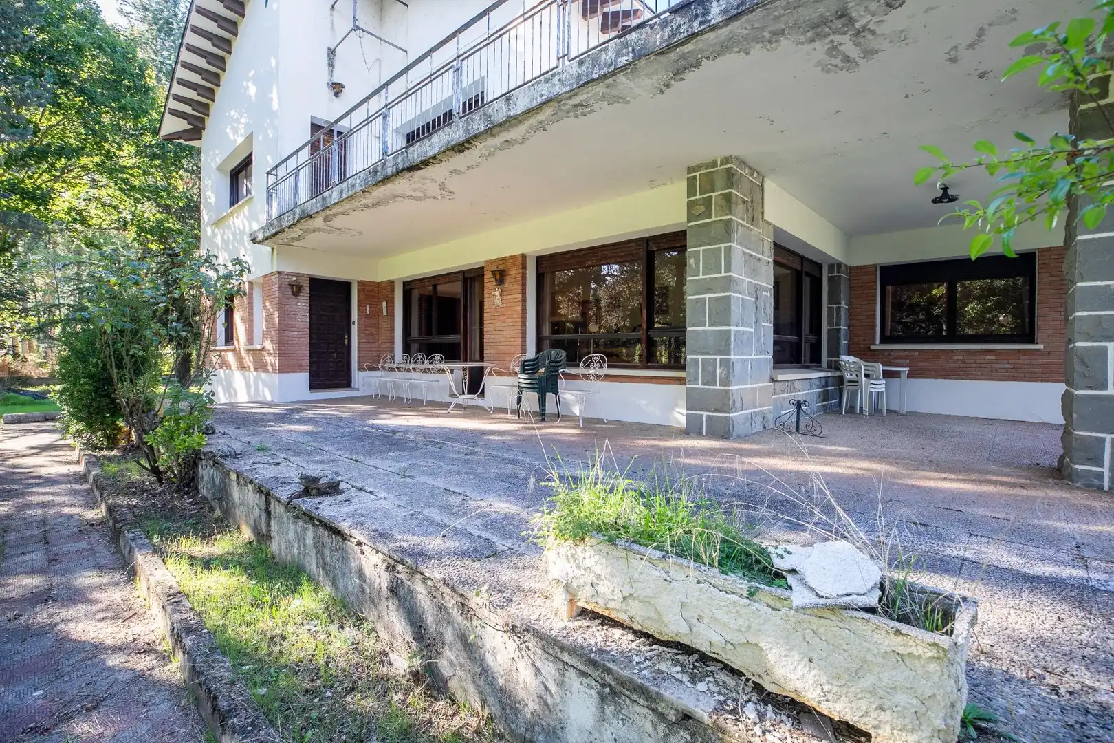 Terrasse von Country house zum Verkauf in Sabiñánigo mit Heizung, Privatgarten und Terrasse