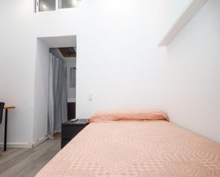 Dormitori de Apartament per a compartir en  Valencia Capital amb Forn