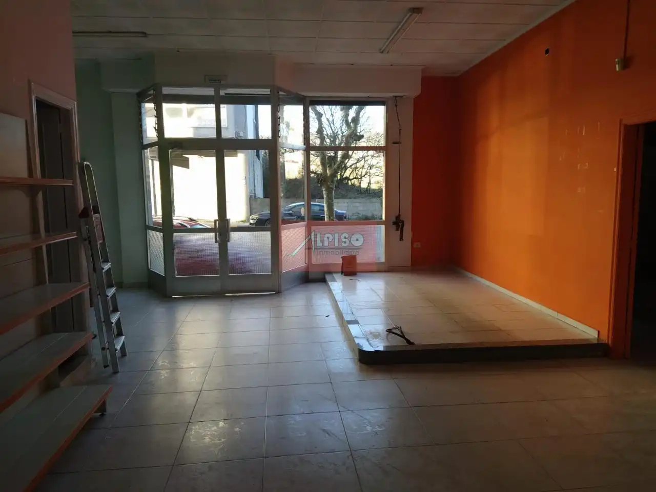 Gewerbefläche zum Verkauf in Ventiun, imagen 12