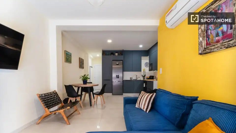 Flat with terrace to rent in L'Eixample