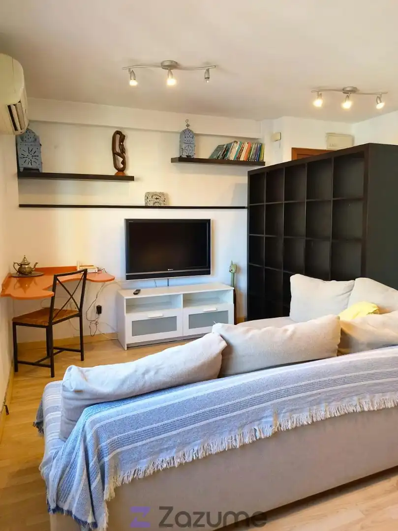 Wohnzimmer von Wohnung zur Miete in Sevilla mit Klimaanlage, Heizung und Möbliert