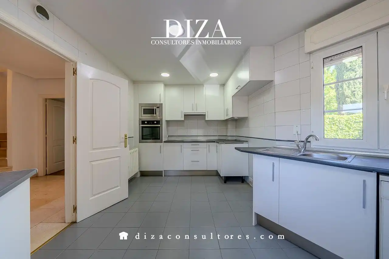 Casa con piscina en alquiler en De La Victoria, imagen 19