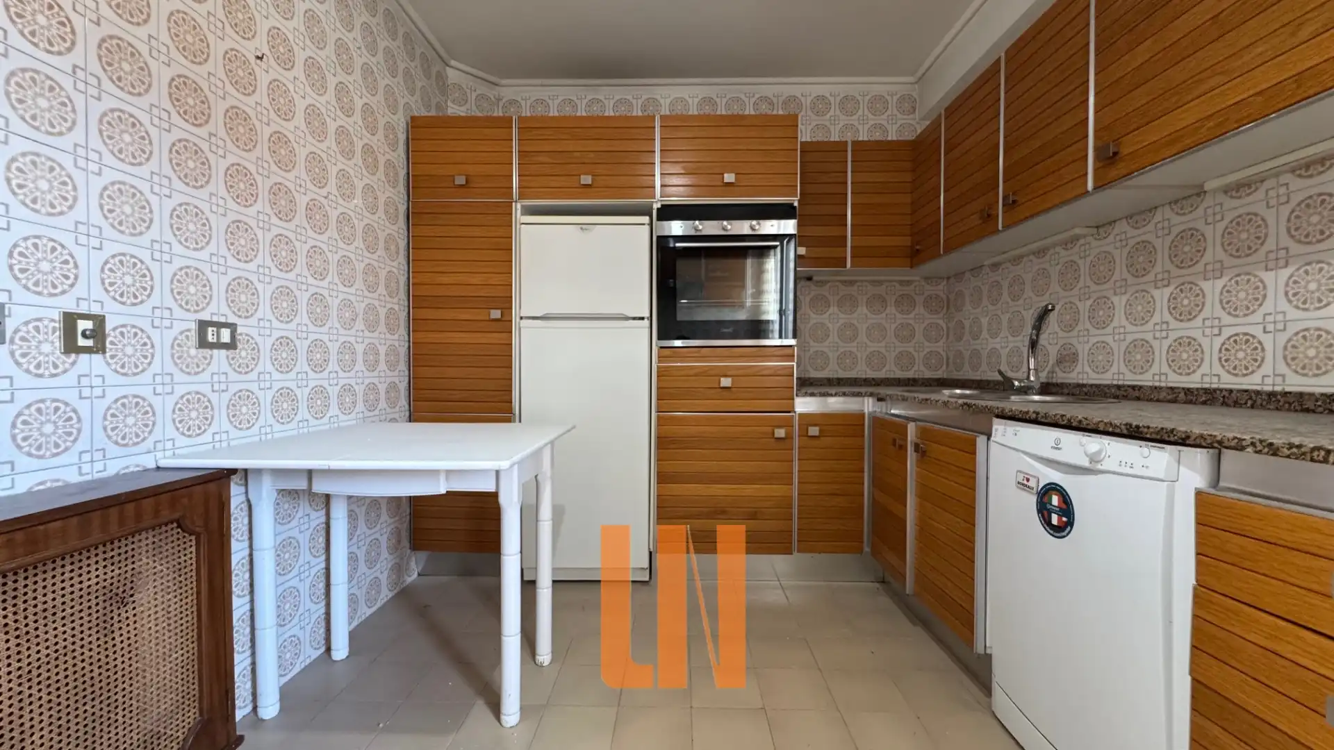 Cocina de Piso en venta en A Coruña Capital  con Calefacción, Parquet y Trastero