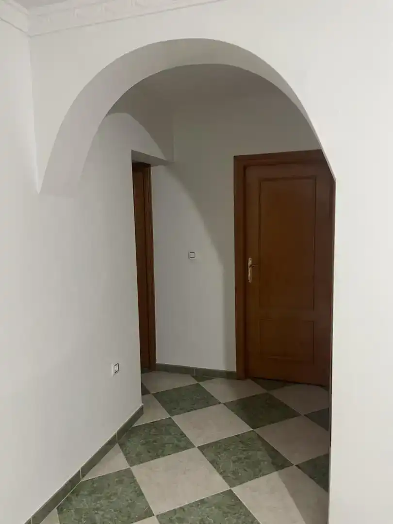 Wohnung zur Miete in Lora del Río mit Klimaanlage, Möbliert und Waschmaschine