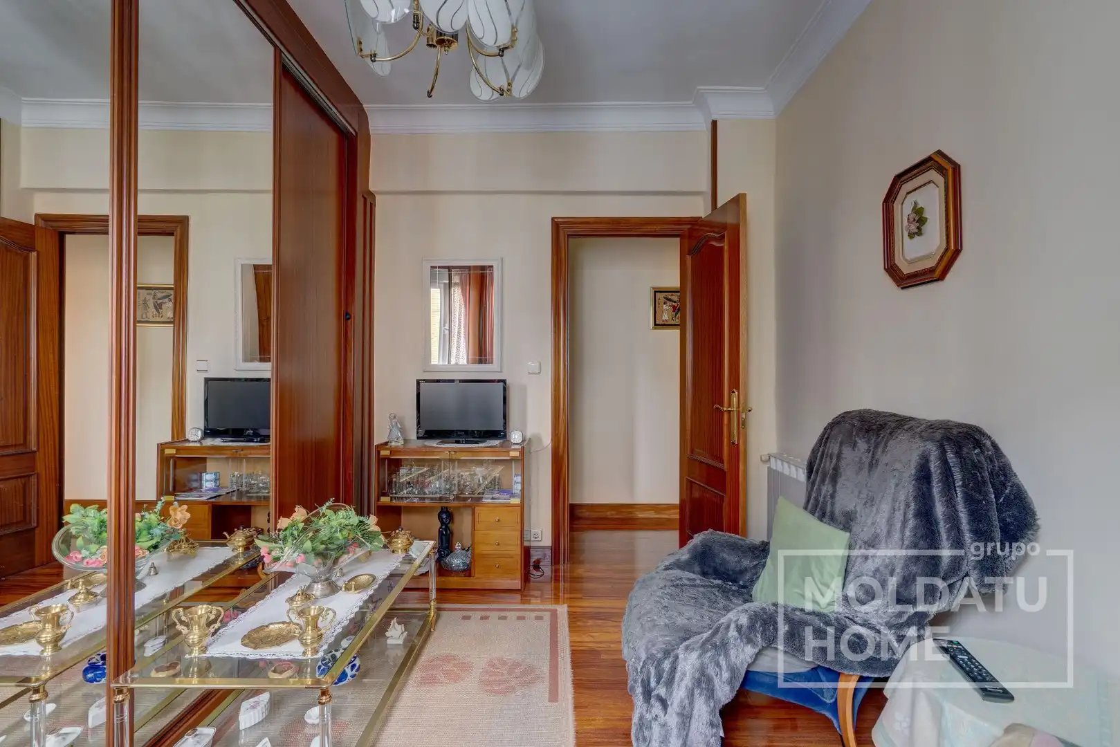 Sala de estar de Piso en venta en Irun  con Calefacción y Trastero