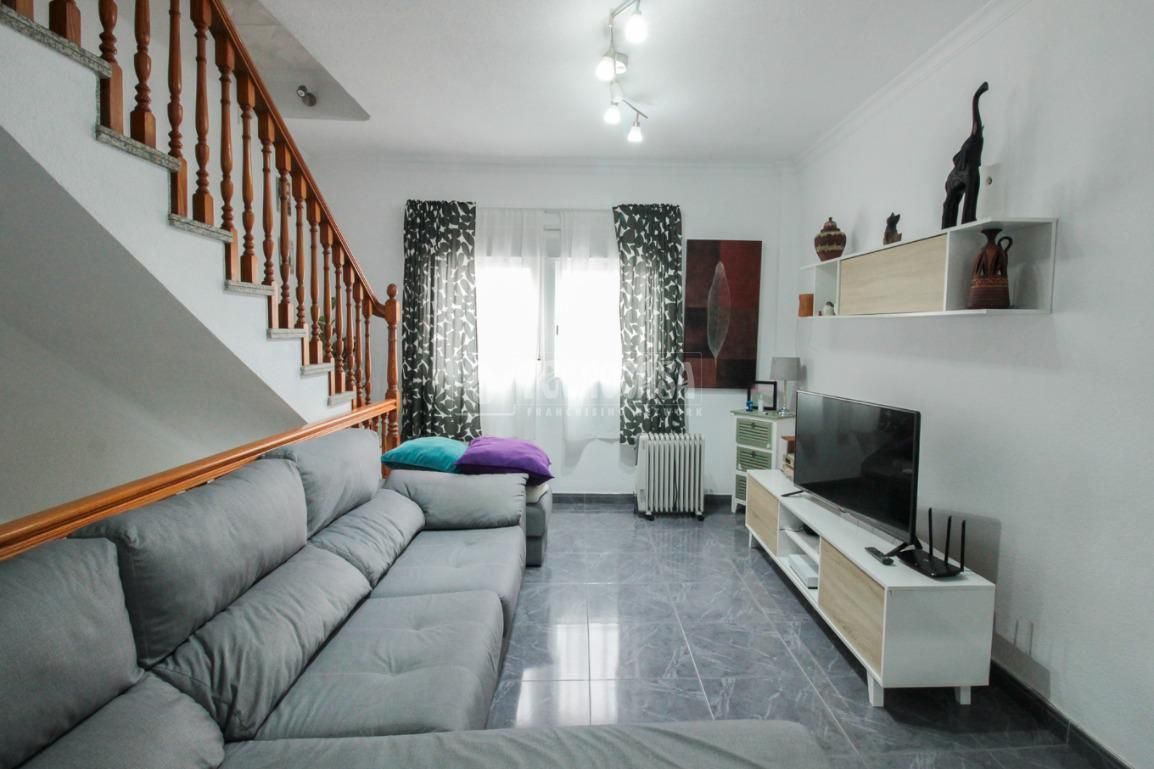 Sala d'estar de Casa adosada en venda en  Santa Cruz de Tenerife Capital amb Traster i Moblat