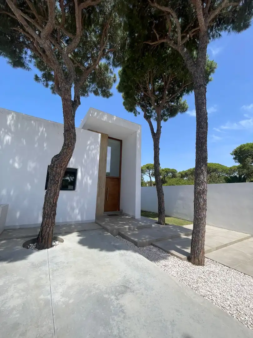 Vista exterior de Casa o chalet en venta en Chiclana de la Frontera con Aire acondicionado, Calefacción y Jardín privado