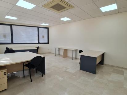 Office to rent in Sotogrande  with Air Conditioner