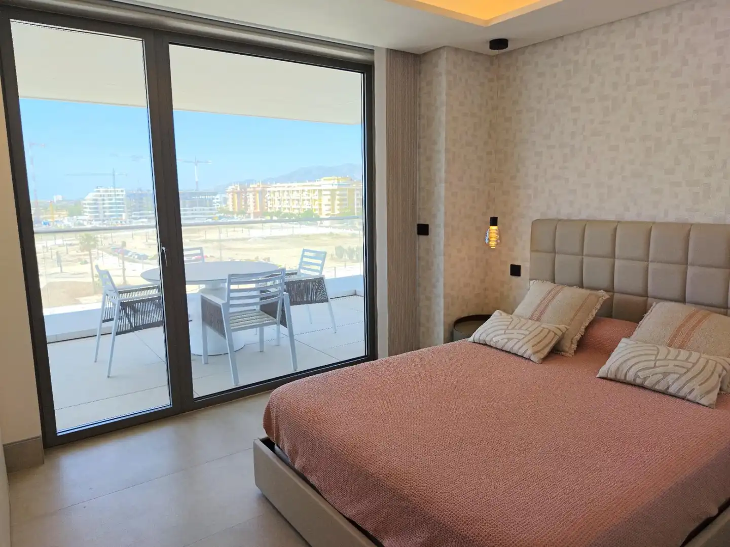 Habitación de Piso de alquiler en Málaga con Aire acondicionado, Calefacción y Terraza