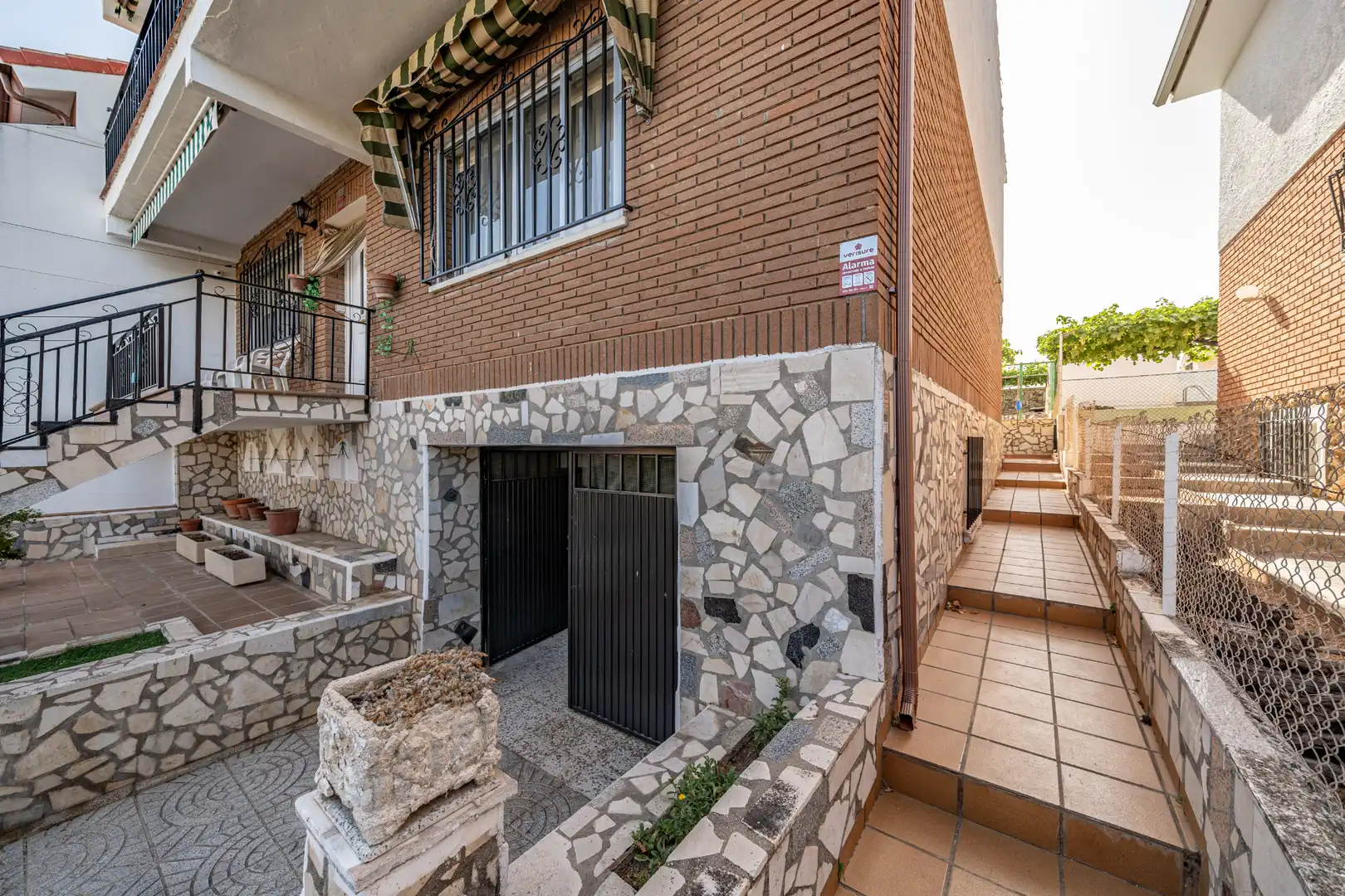 Casa aparellada amb jardí en venda a Calle de San José, imagen 84