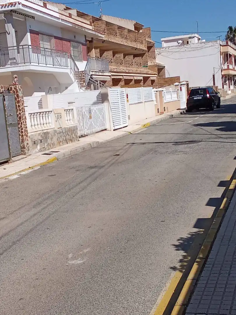 Aparcament de Finca rústica en venda en Pilar de la Horadada amb Moblat