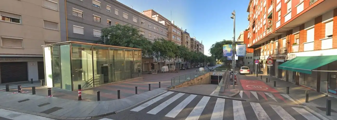 Individual for sale in Carrer d'Àngel Guimerà 114