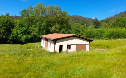 Außenansicht von Country house zum verkauf in Lemoiz