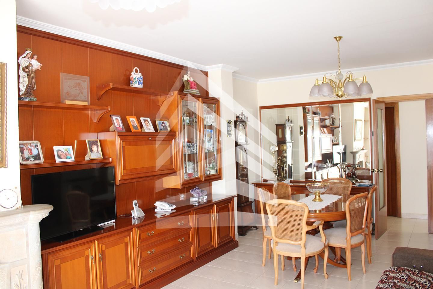 Living room of Flat for sale in Cardona  with Terrace and Furnished