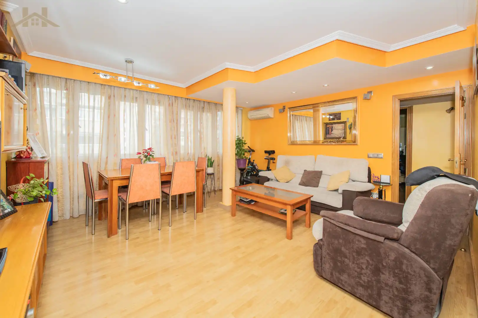 Wohnzimmer von Wohnung zum Verkauf in Coslada mit Klimaanlage und Heizung
