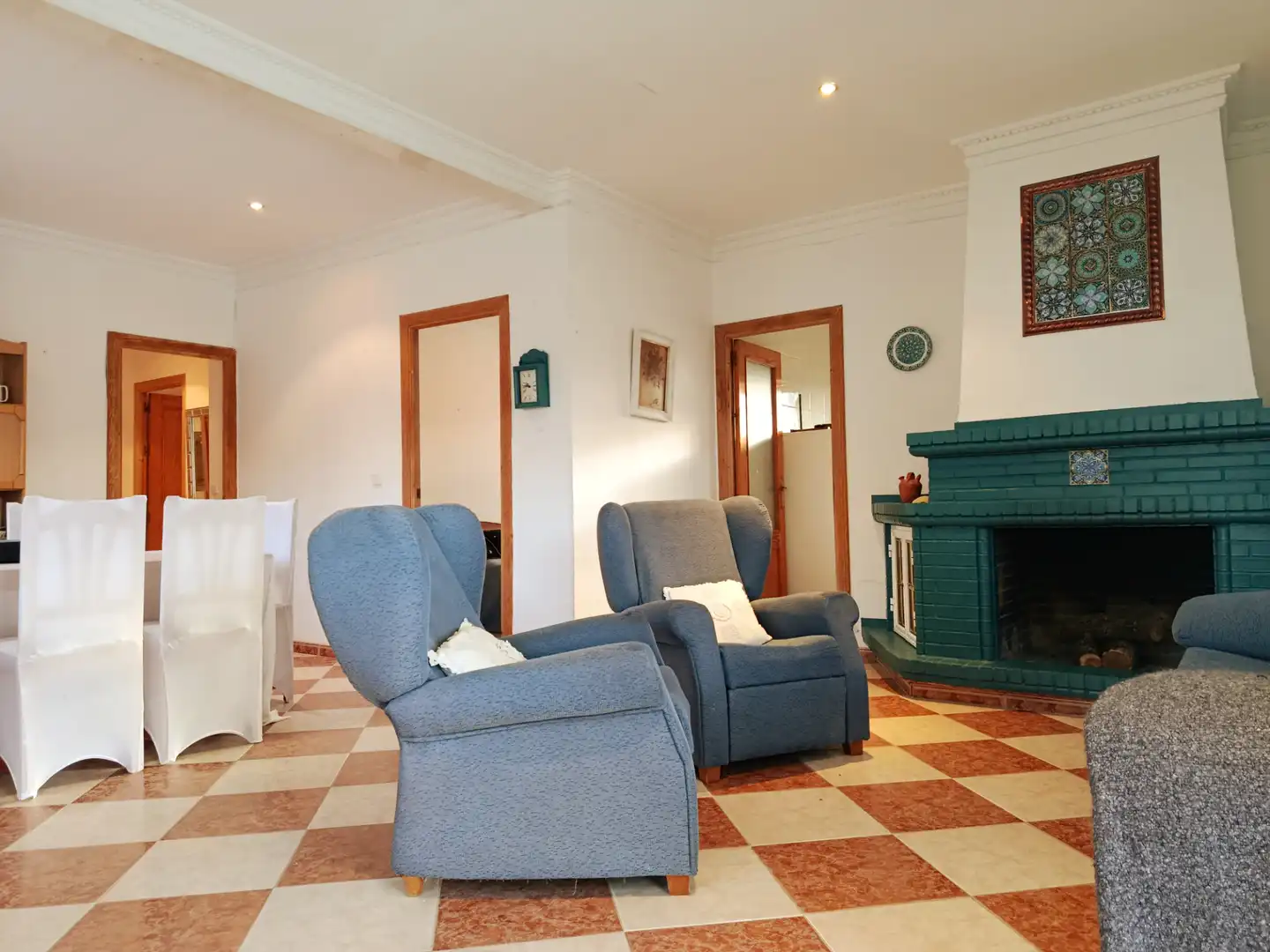 Wohnzimmer von Country house zum Verkauf in Hinojos mit Privatgarten, Terrasse und Schwimmbad