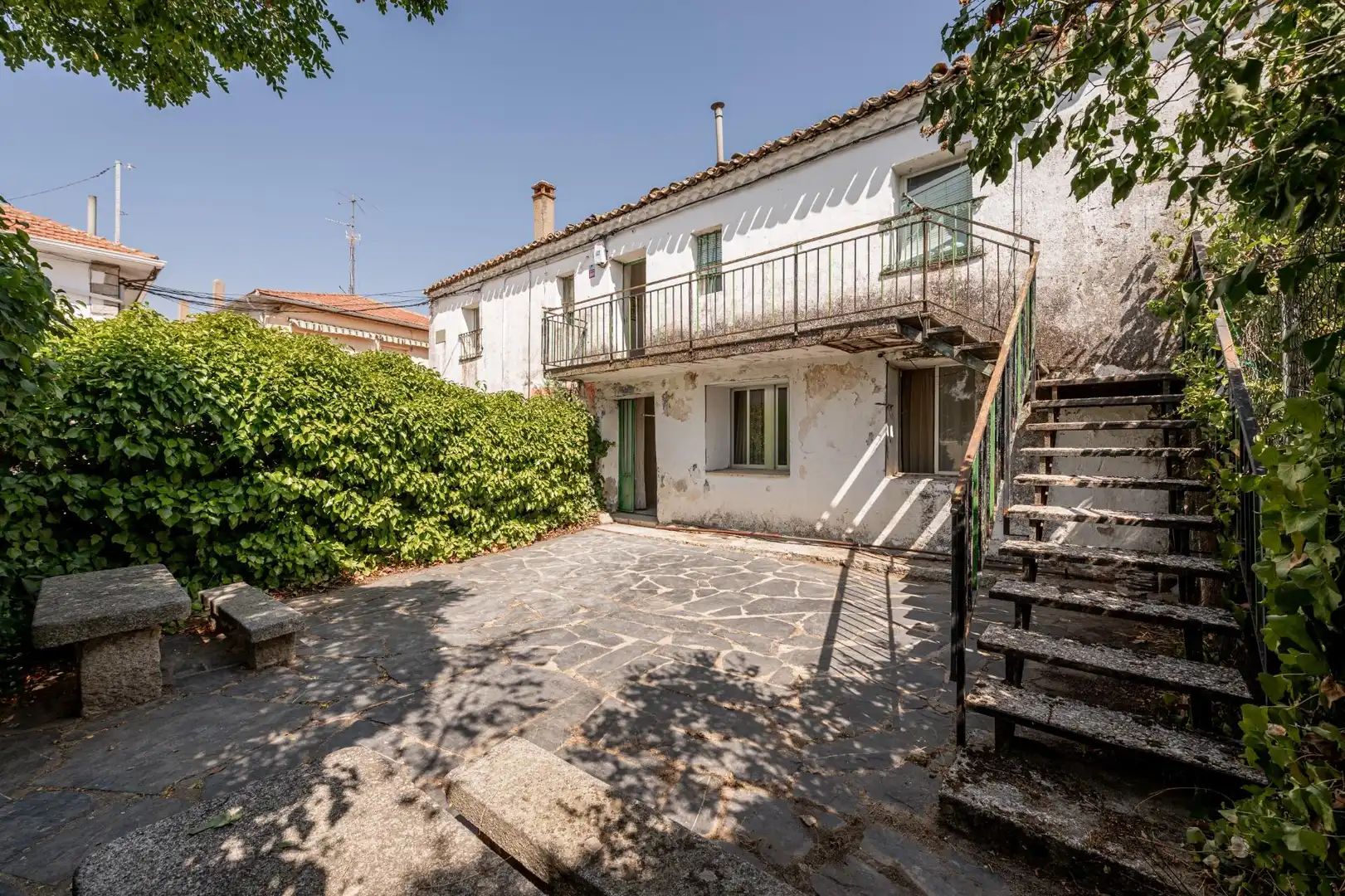 Vista exterior de Casa o chalet en venta en Santa María de la Alameda con Terraza