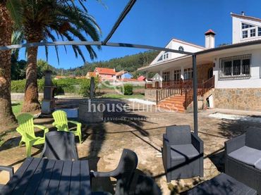 Detached house with garden for sale in A Malata - Catabois - Ciudad Jardín