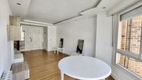 Wohnzimmer von Wohnung zum verkauf in Colindres mit Heizung, Terrasse und Balkon