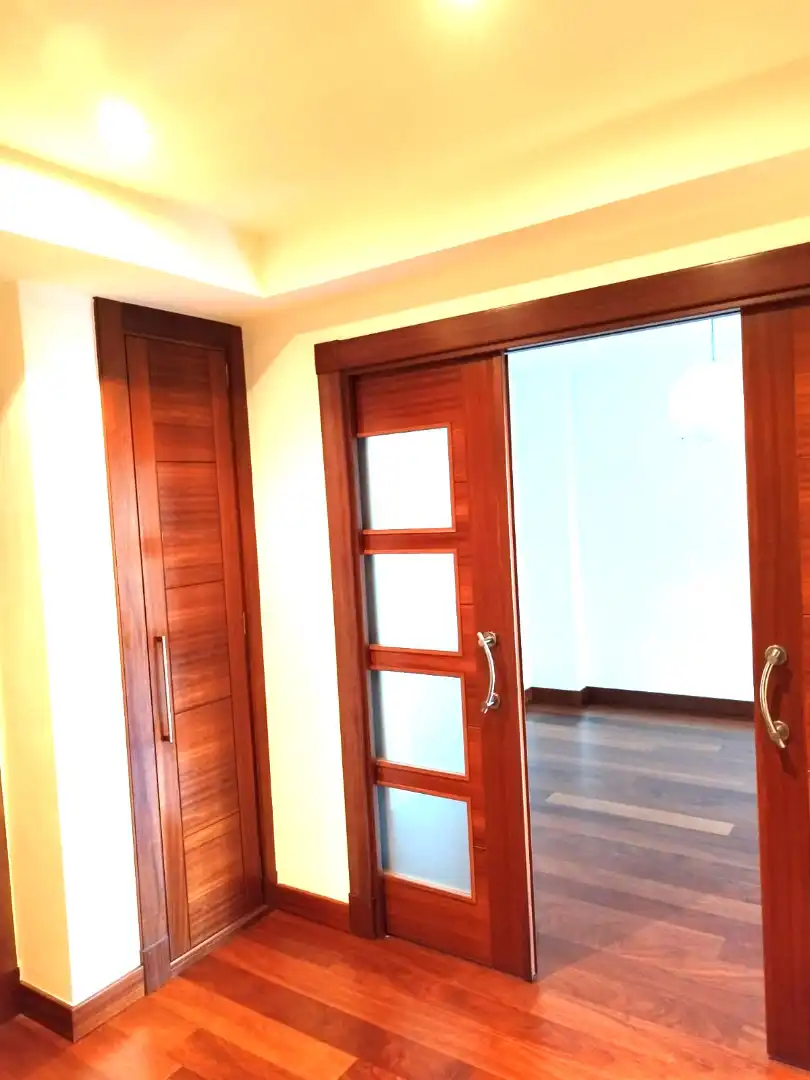 Flat for rent in Vigo   with Parquet flooring