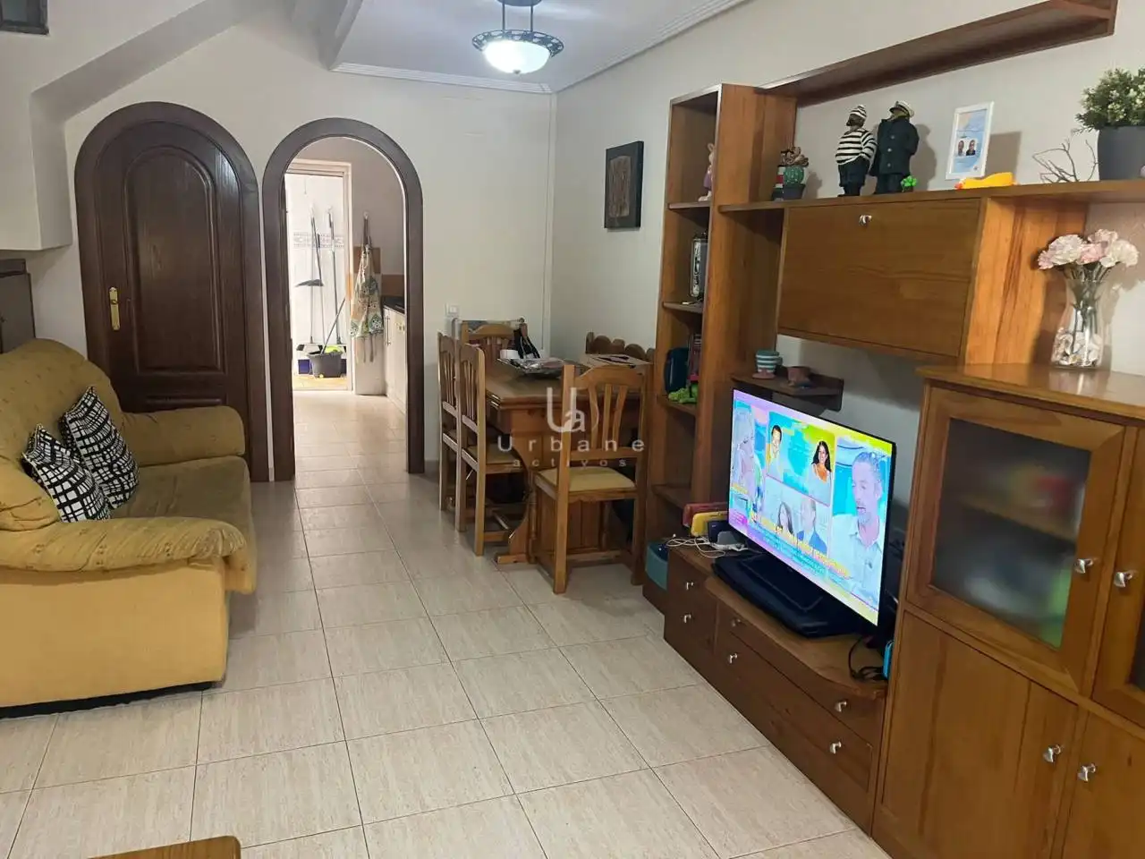 Sala d'estar de Casa adosada en venda en Pilar de la Horadada amb Terrassa i Moblat