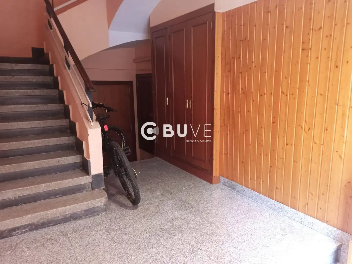 Piso en venta en León Capital  con Terraza y Trastero