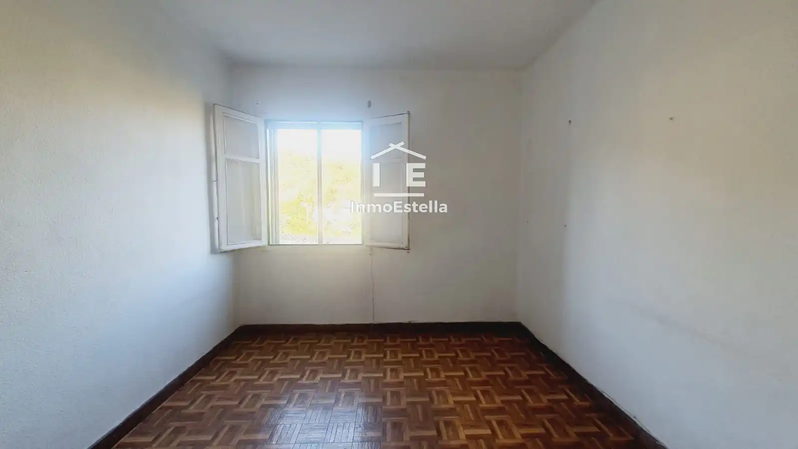 Dormitori de Àtic en venda en Estella / Lizarra amb Calefacció