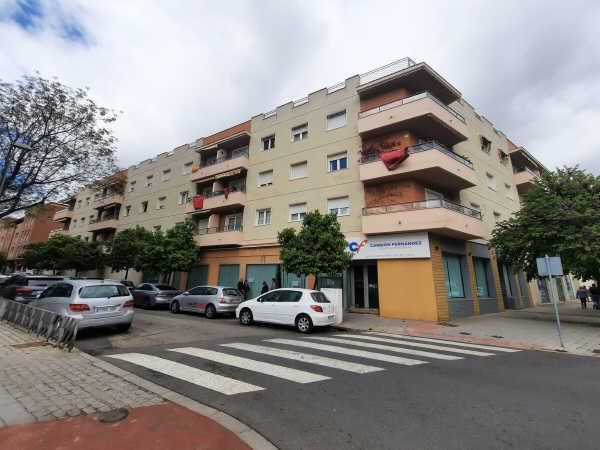 Vista exterior de Local en venda en  Córdoba Capital