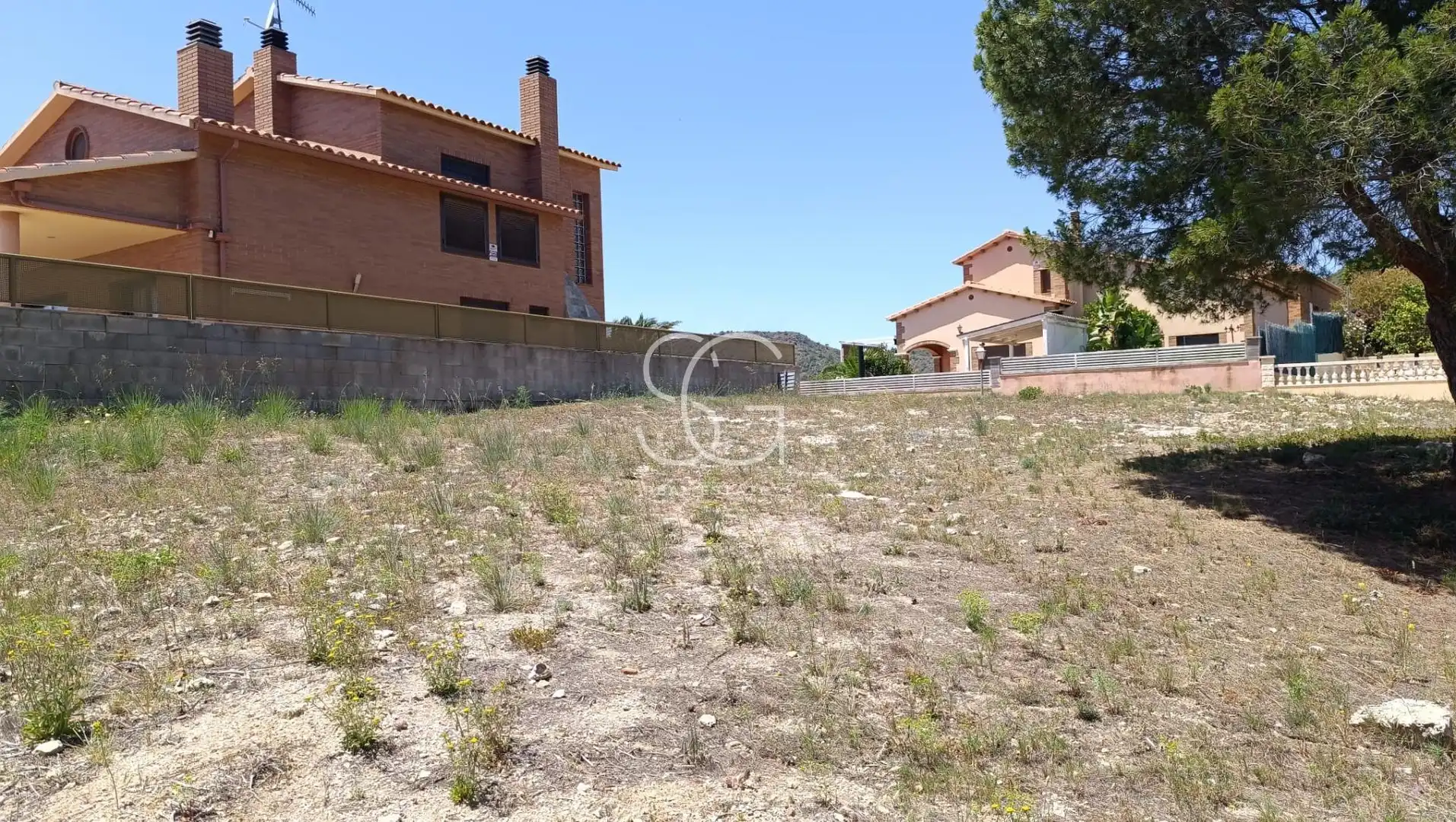 Terreny residencial en venda a Carrer Joan Brossa