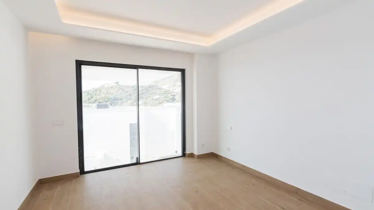 Einfamilien-Reihenhaus zum Verkauf in Benalmádena mit Klimaanlage, Terrasse und Abstellraum
