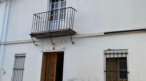 Foto 2 de Casa adosada en venda a Calle Obispo José María Márquez, 32, Villamanrique de la Condesa, Sevilla