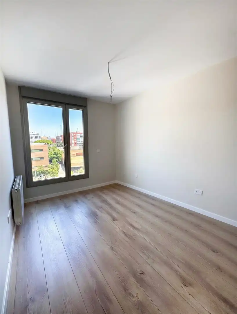 Schlafzimmer von Wohnung zum Verkauf in Valencia mit Klimaanlage, Abstellraum und Schwimmbad