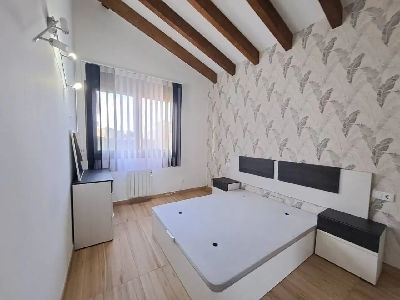 Dormitori de Casa o xalet en venda en Villalonquéjar
