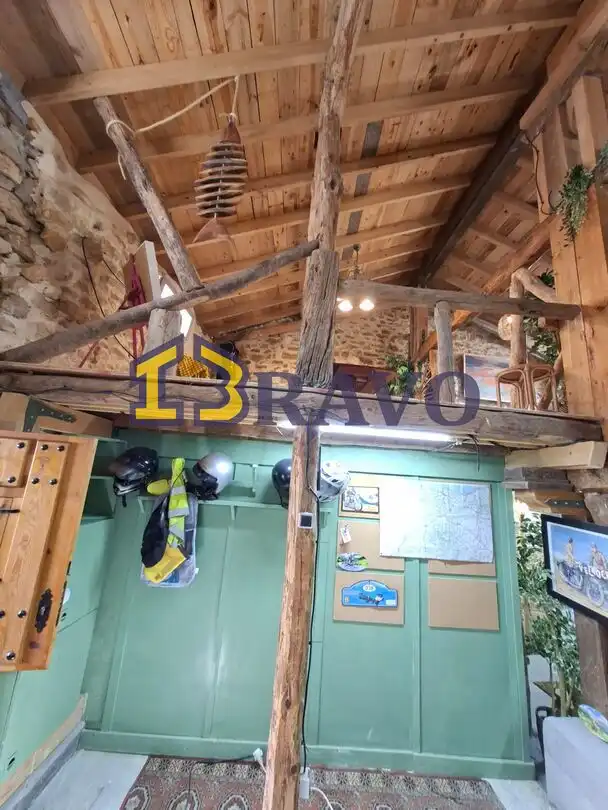 Casa adosada en venta en Merindad de Cuesta-Urria