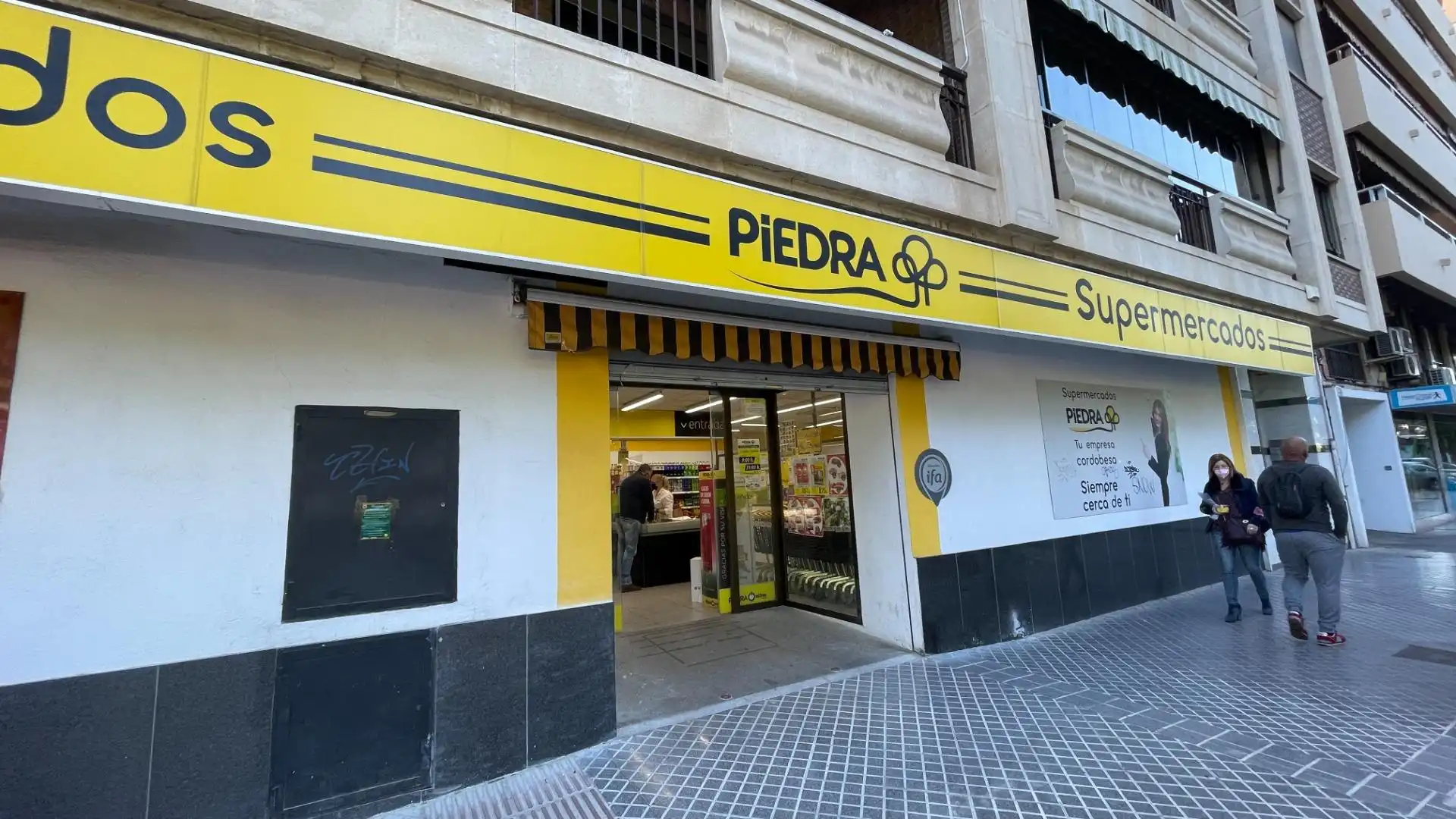 Garage zum Verkauf in Córdoba