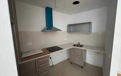Kitchen of Flat for sale in El Vendrell  with Balcony