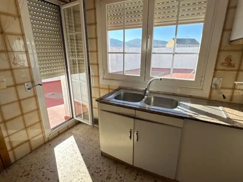 Kitchen of Flat for sale in A Rúa , Ourense