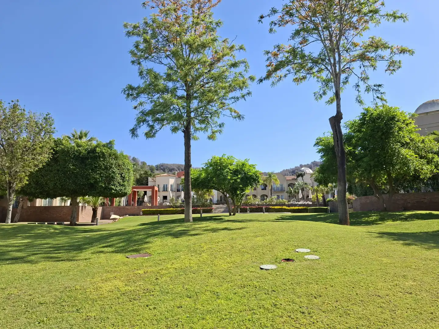 Außenansicht von Wohnungen zum Verkauf in Pedreguer mit Klimaanlage, Terrasse und Gemeinschaftspool