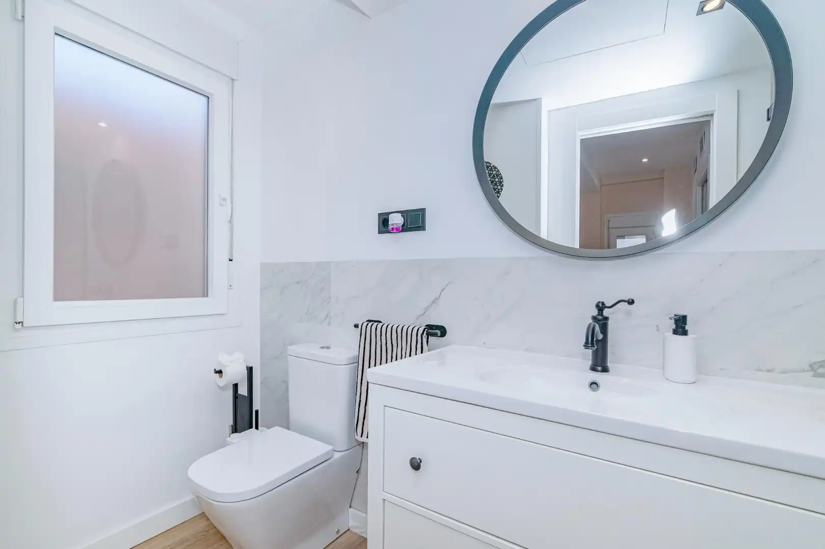Piso con ascensor en venta en Calle Calle Nicuesa, imagen 33