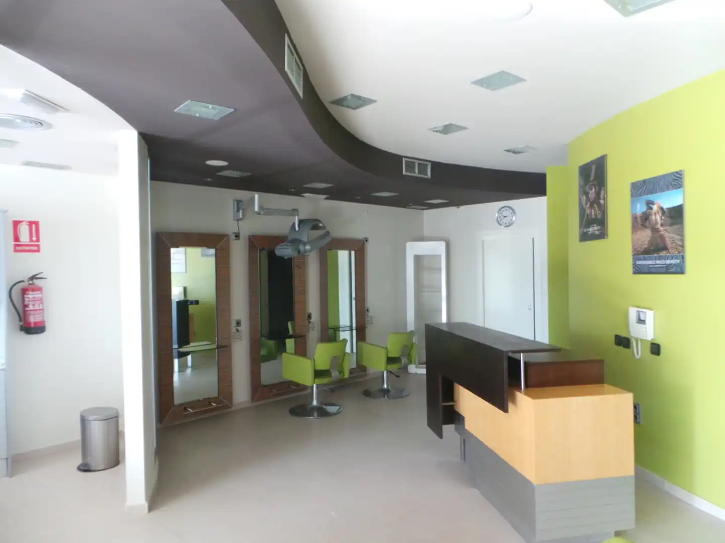 Local comercial de lloguer a Avenida de la Aduana 15