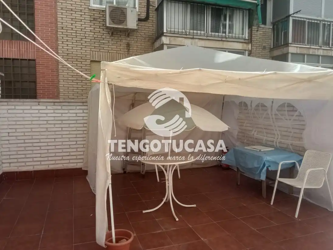 Terrassa de Pis en venda en Madrid amb Aire condicionat