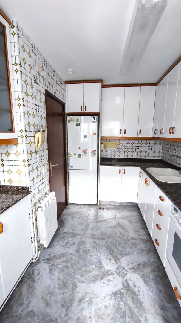 Cocina de Ático en venta en Cerdanyola del Vallès con Calefacción y Balcón
