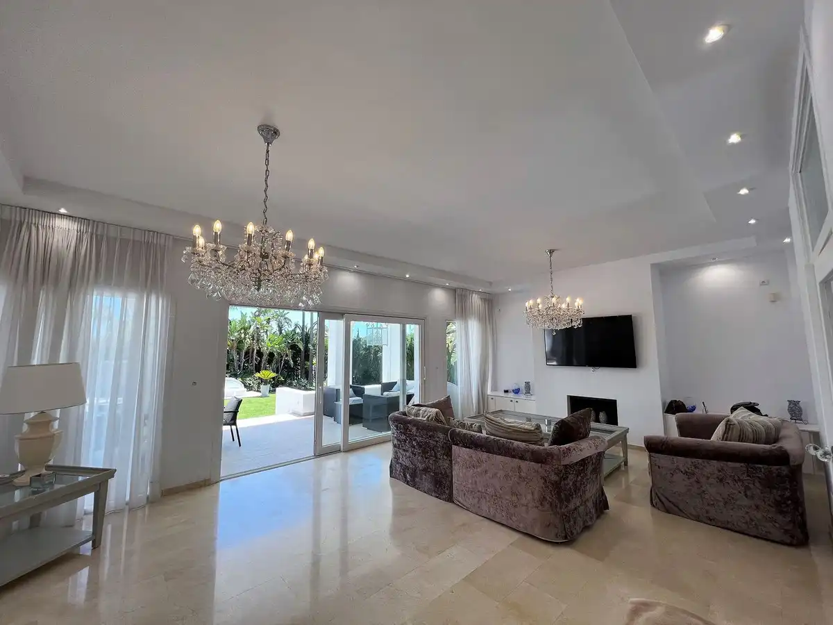 Casa amb piscina en venda a Nueva Andalucía, imagen 8