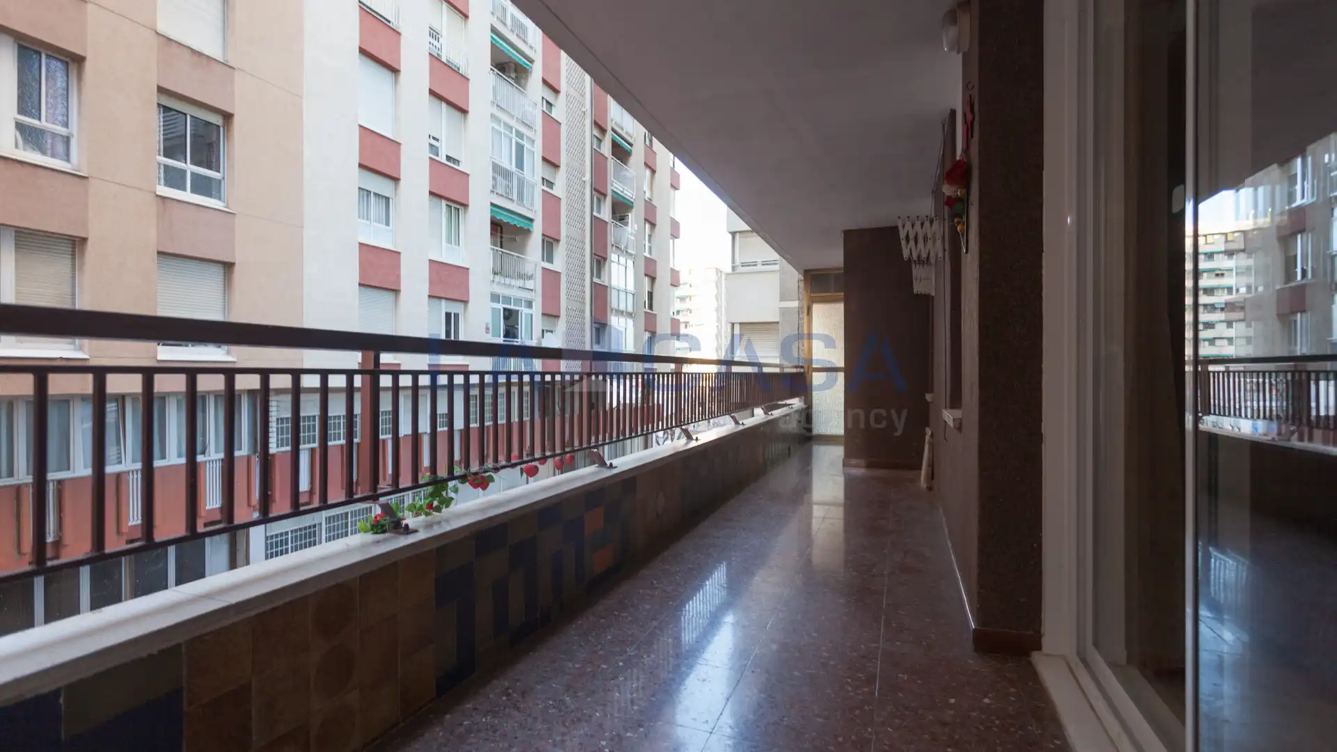 Flat for sale in L'Hospitalet de Llobregat  with Balcony
