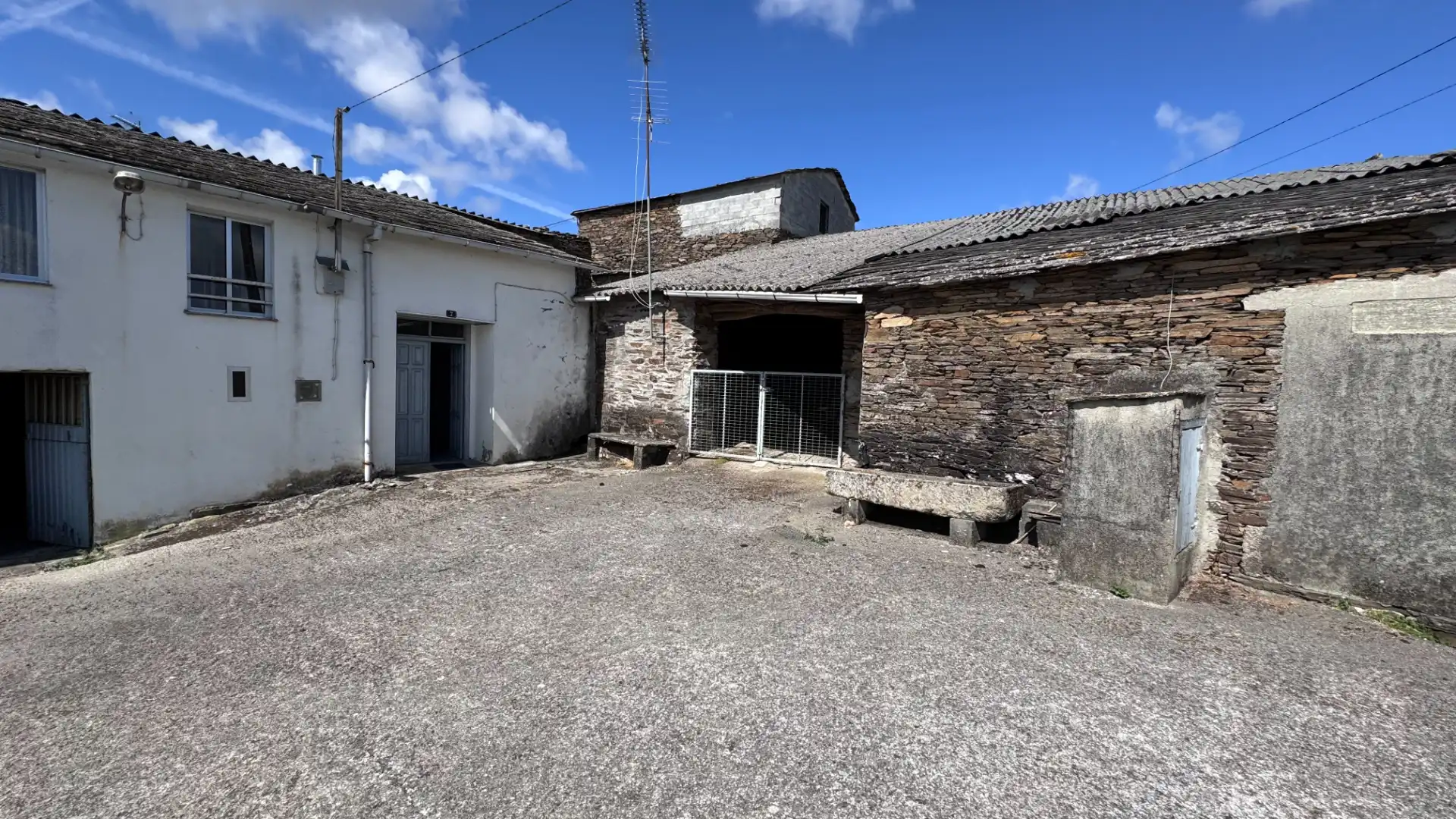 Exterior view of Country homes for sale in Sarria  with Furnished