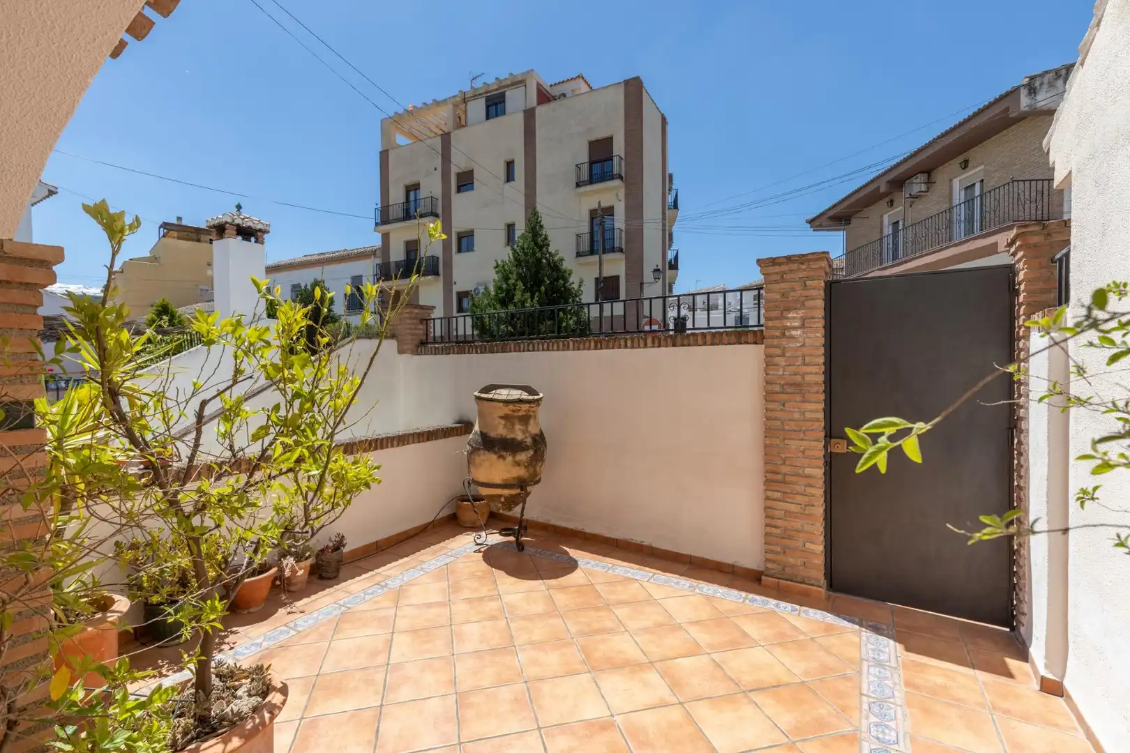 Terrassa de Casa o xalet en venda en La Zubia amb Aire condicionat, Calefacció i Piscina comunitària